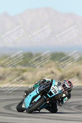 media/Jan-15-2026-Racers Edge (Thu) [[dfebeb70ab]]/2-A Group/Session 3 (Turn 16)/